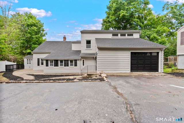 23 Dominican Road, Branford, CT 06405