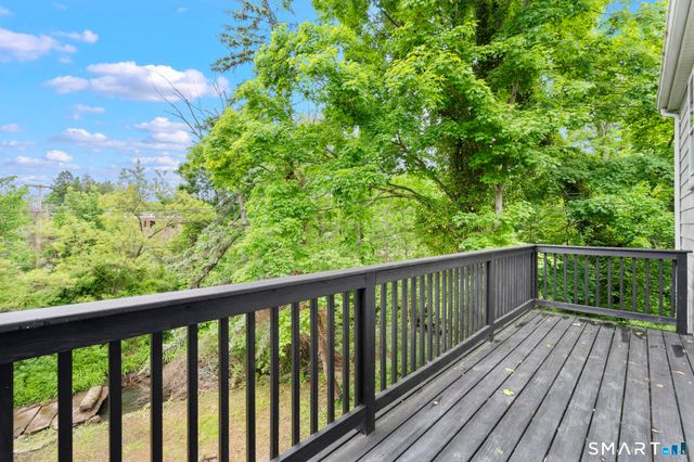 23 Dominican Road, Branford, CT 06405