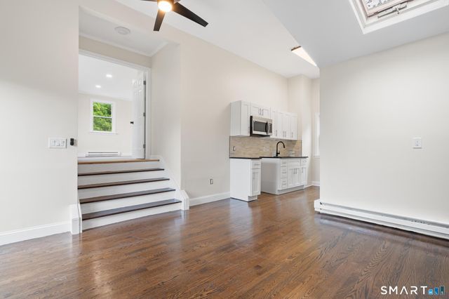 23 Dominican Road, Branford, CT 06405
