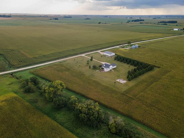 22805 120th Street, Parkersburg, IA 50665