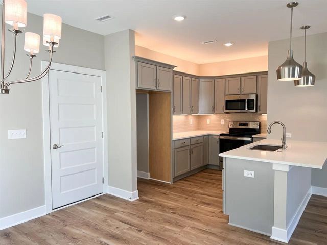 403 E Park Place, Andover, KS 67002