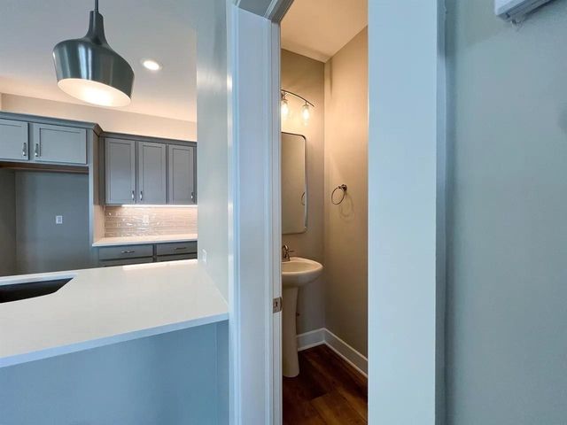 403 E Park Place, Andover, KS 67002