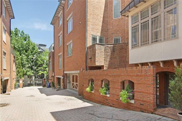 3 Pritchard Way NE, Atlanta, GA 30326