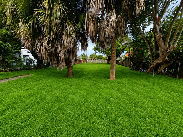 424 N J Street, Lake Worth Beach, FL 33460