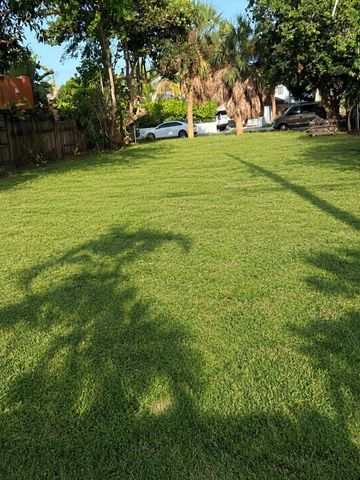 424 N J Street, Lake Worth Beach, FL 33460