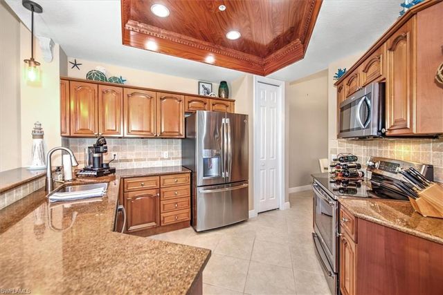 8375 Whisper Trace LN 203, Naples, FL 34114