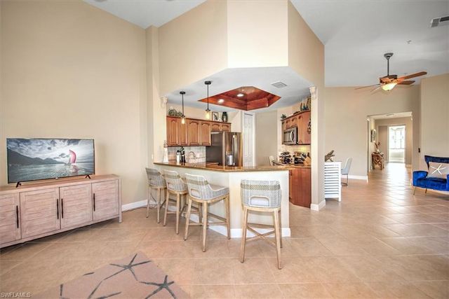 8375 Whisper Trace LN 203, Naples, FL 34114