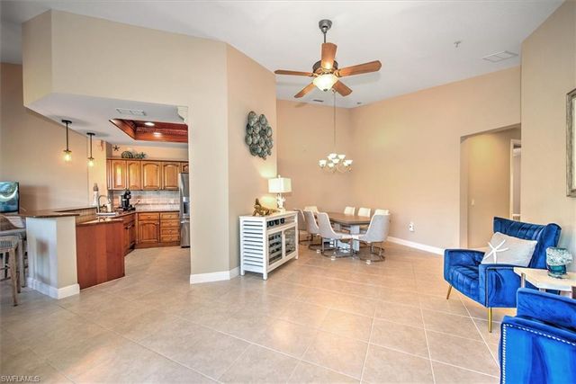 8375 Whisper Trace LN 203, Naples, FL 34114