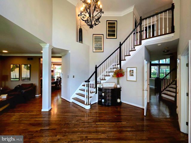 553 ELLINGTON CT, Ambler, PA 19002