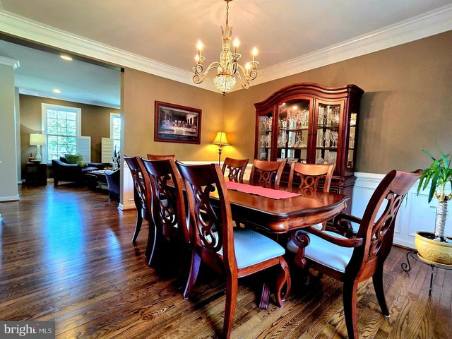 553 ELLINGTON CT, Ambler, PA 19002