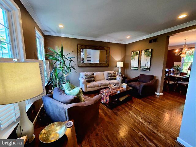 553 ELLINGTON CT, Ambler, PA 19002