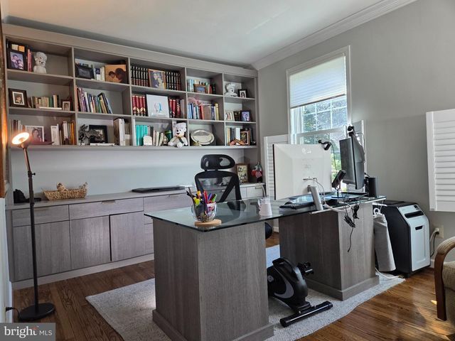 553 ELLINGTON CT, Ambler, PA 19002