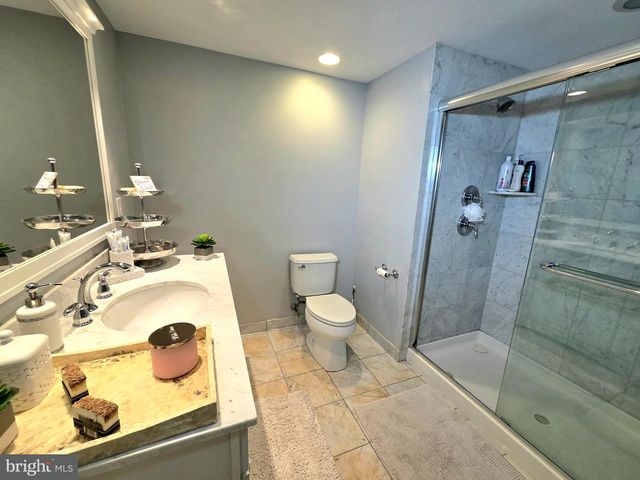 553 ELLINGTON CT, Ambler, PA 19002