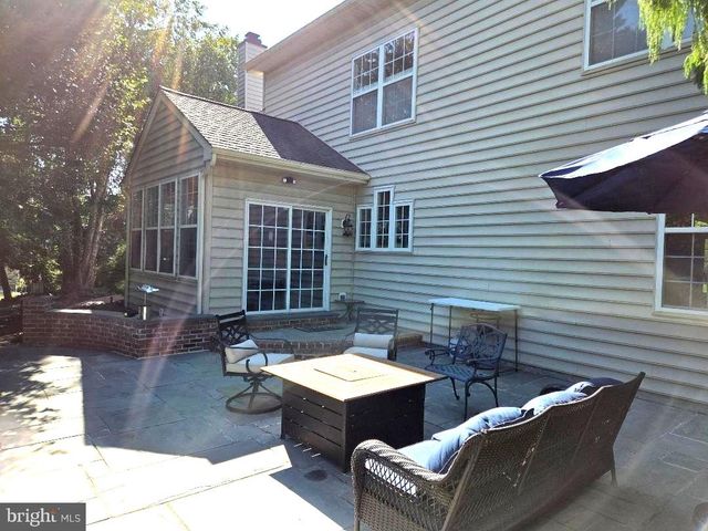 553 ELLINGTON CT, Ambler, PA 19002