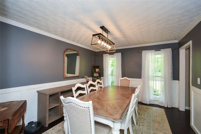 304 Cacique Court, Woodstock, GA 30188