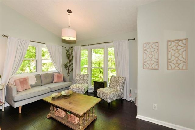 304 Cacique Court, Woodstock, GA 30188