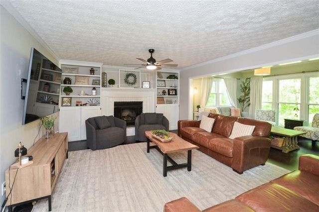 304 Cacique Court, Woodstock, GA 30188