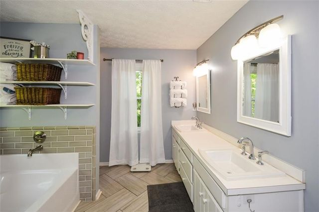 304 Cacique Court, Woodstock, GA 30188