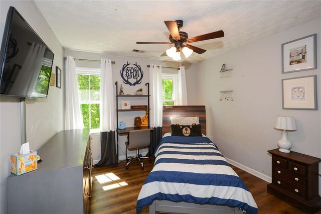 304 Cacique Court, Woodstock, GA 30188