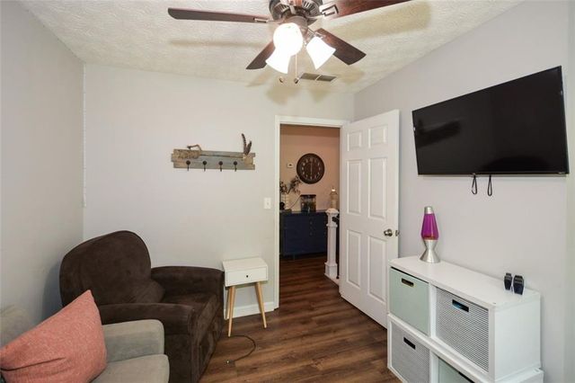 304 Cacique Court, Woodstock, GA 30188