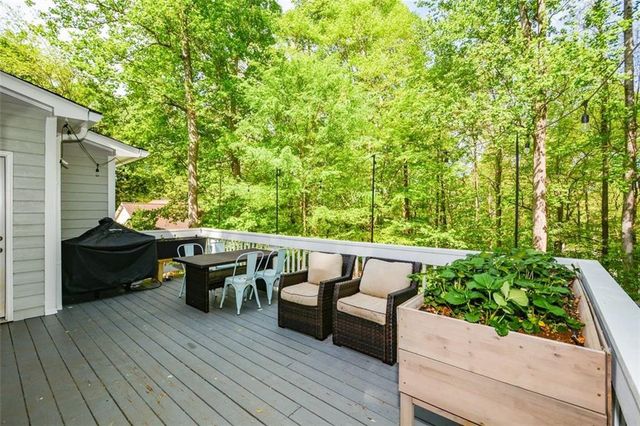 304 Cacique Court, Woodstock, GA 30188