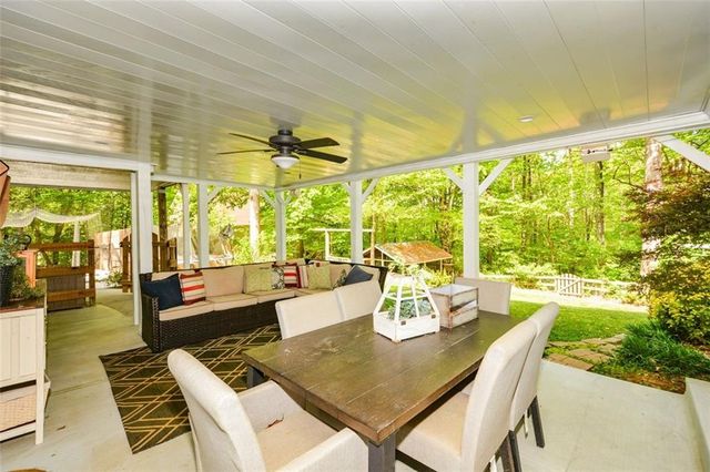 304 Cacique Court, Woodstock, GA 30188