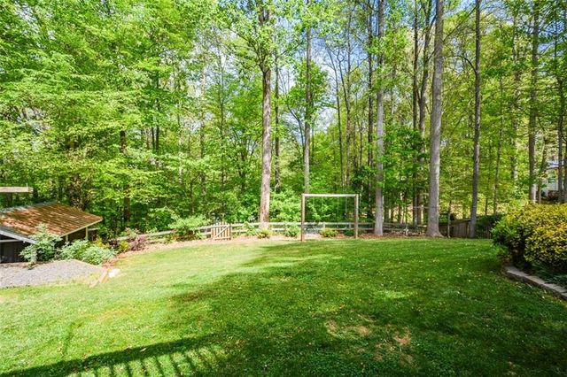 304 Cacique Court, Woodstock, GA 30188