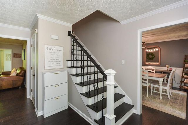 304 Cacique Court, Woodstock, GA 30188