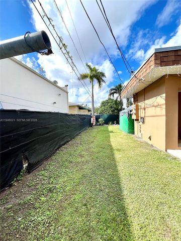 645 NW 1st St, Florida City, FL 33034