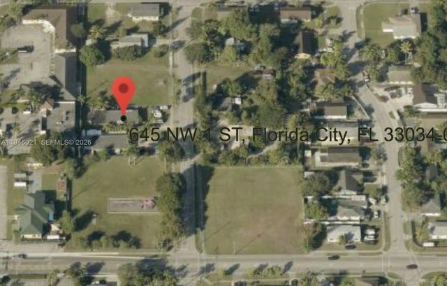 645 NW 1st St, Florida City, FL 33034