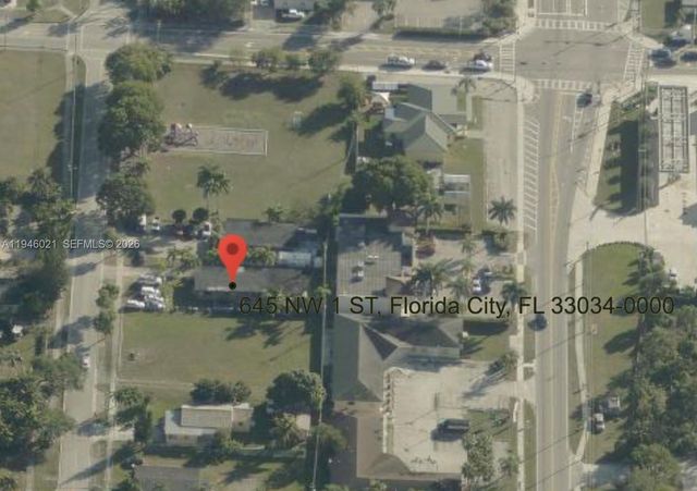 645 NW 1st St, Florida City, FL 33034