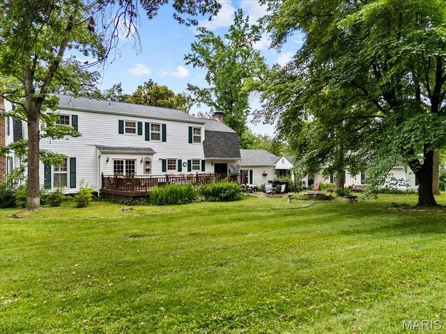1843 Manor Hill Road, St Louis, MO 63131