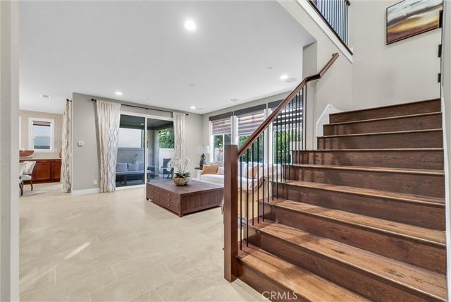 1164 Portola Oaks Dr, Lake Forest, CA 92610
