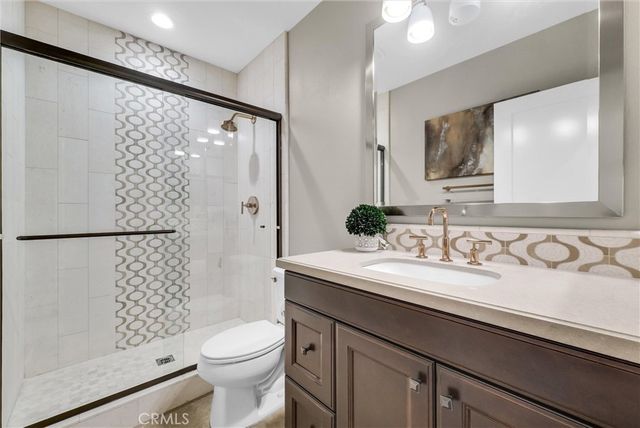 1164 Portola Oaks Dr, Lake Forest, CA 92610