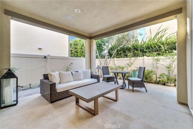 1164 Portola Oaks Dr, Lake Forest, CA 92610