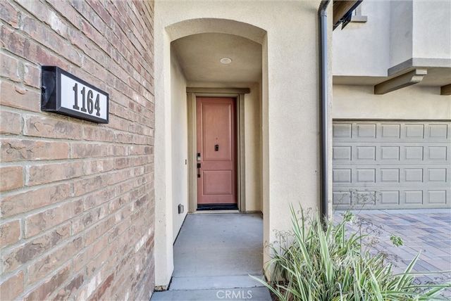 1164 Portola Oaks Dr, Lake Forest, CA 92610