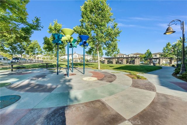 1164 Portola Oaks Dr, Lake Forest, CA 92610