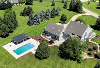5021 Sherwood COURT, Burlington, WI 53105