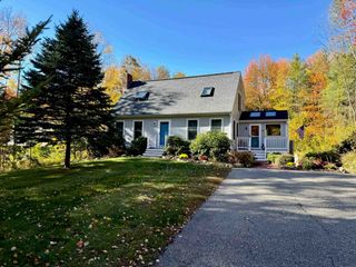 5 Autumn Lane, Nottingham, NH 03290