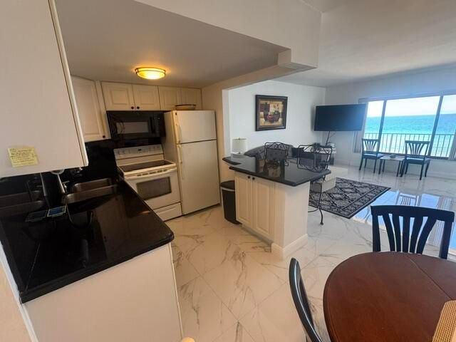 300 Oregon Street 502, Hollywood, FL 33019