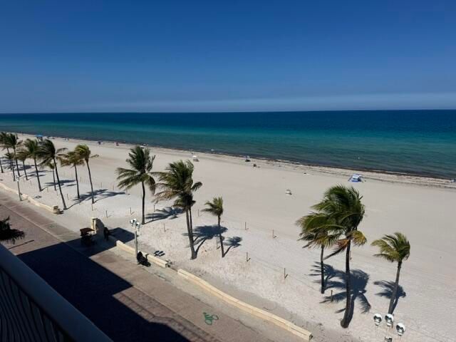 300 Oregon Street 502, Hollywood, FL 33019