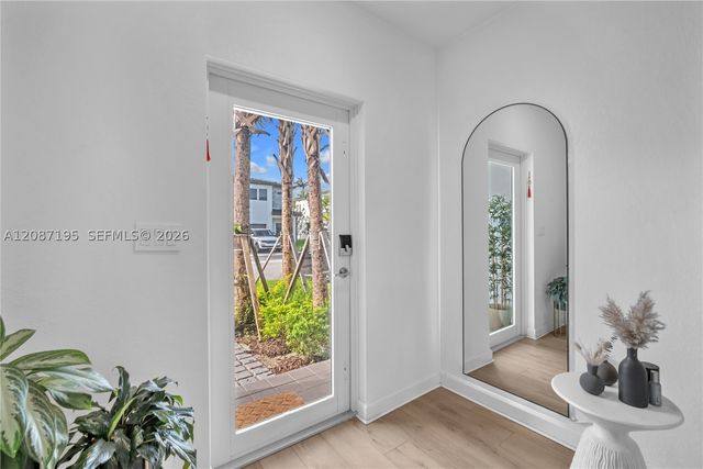 5075 SW 37th St, Pembroke Park, FL 33023