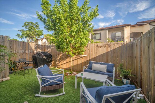 5075 SW 37th St, Pembroke Park, FL 33023