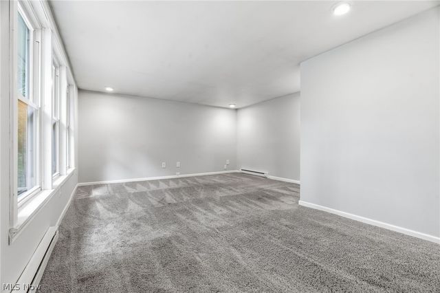543 Winesap Avenue SW, North Canton, OH 44709