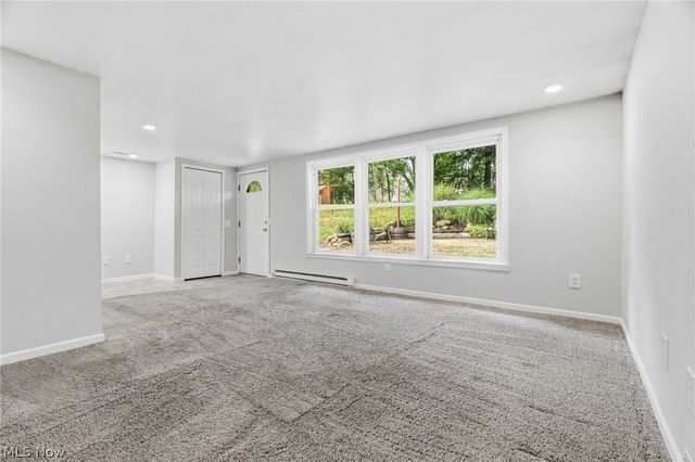 543 Winesap Avenue SW, North Canton, OH 44709
