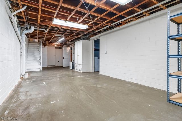 543 Winesap Avenue SW, North Canton, OH 44709