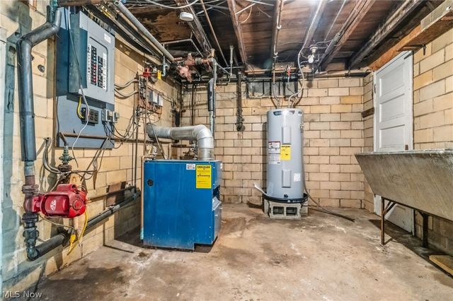 543 Winesap Avenue SW, North Canton, OH 44709