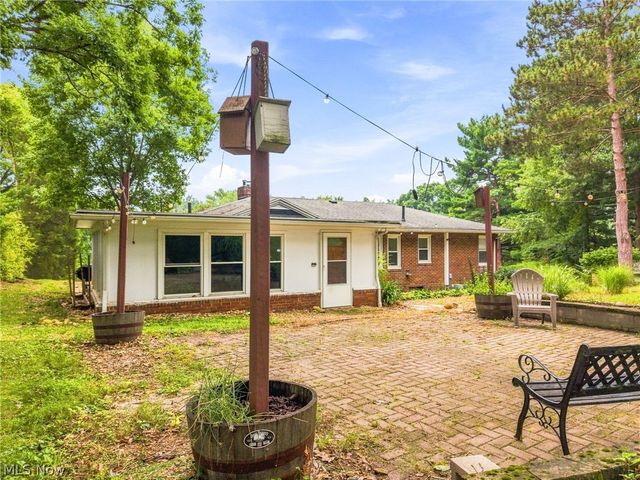 543 Winesap Avenue SW, North Canton, OH 44709