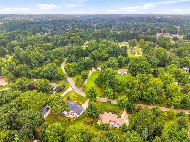 543 Winesap Avenue SW, North Canton, OH 44709