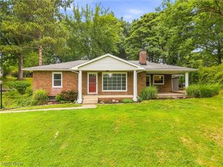 543 Winesap Avenue SW, North Canton, OH 44709